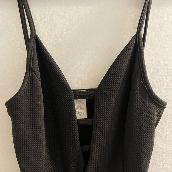 Spaghetti strap black jumpsuit - Picture 2 of 3